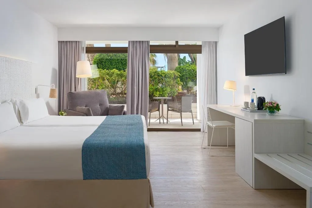 Double or Twin POOL VIEW Room, Hotel Don Gregory by Dunas Adults Only, Gran Canaria