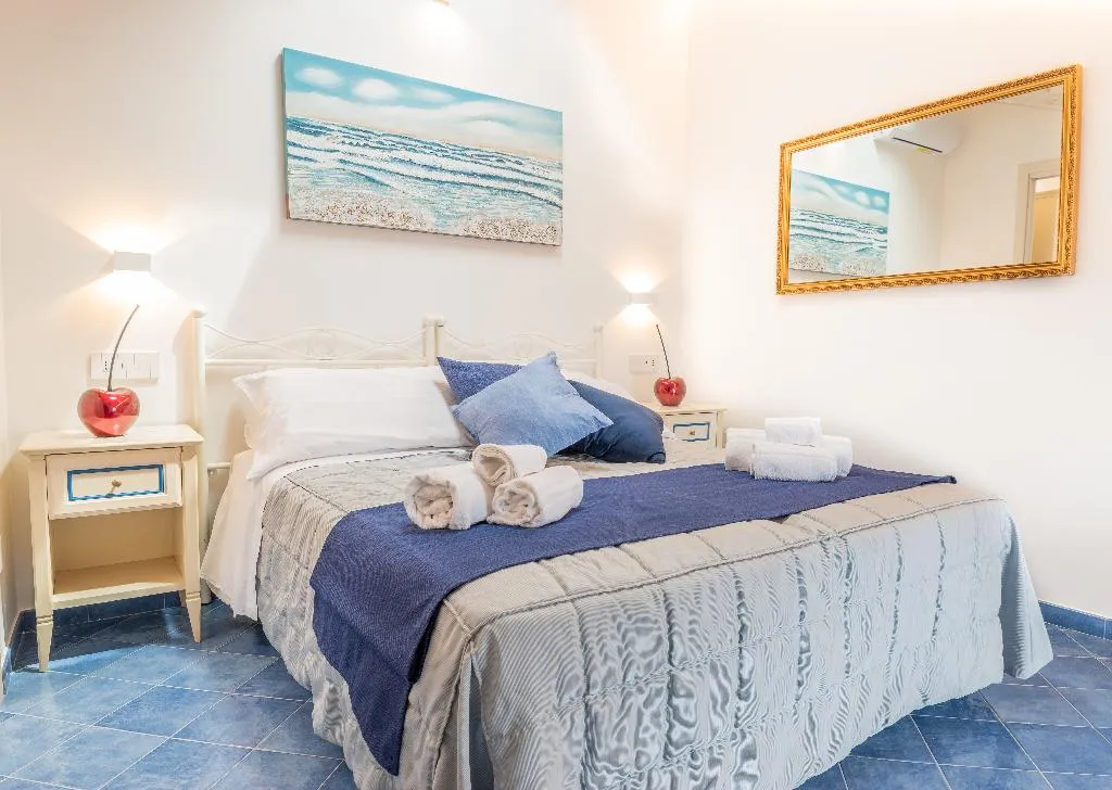DOUBLE GARDEN VIEW Room, Albergo Diffuso Bacco Furore, Naples