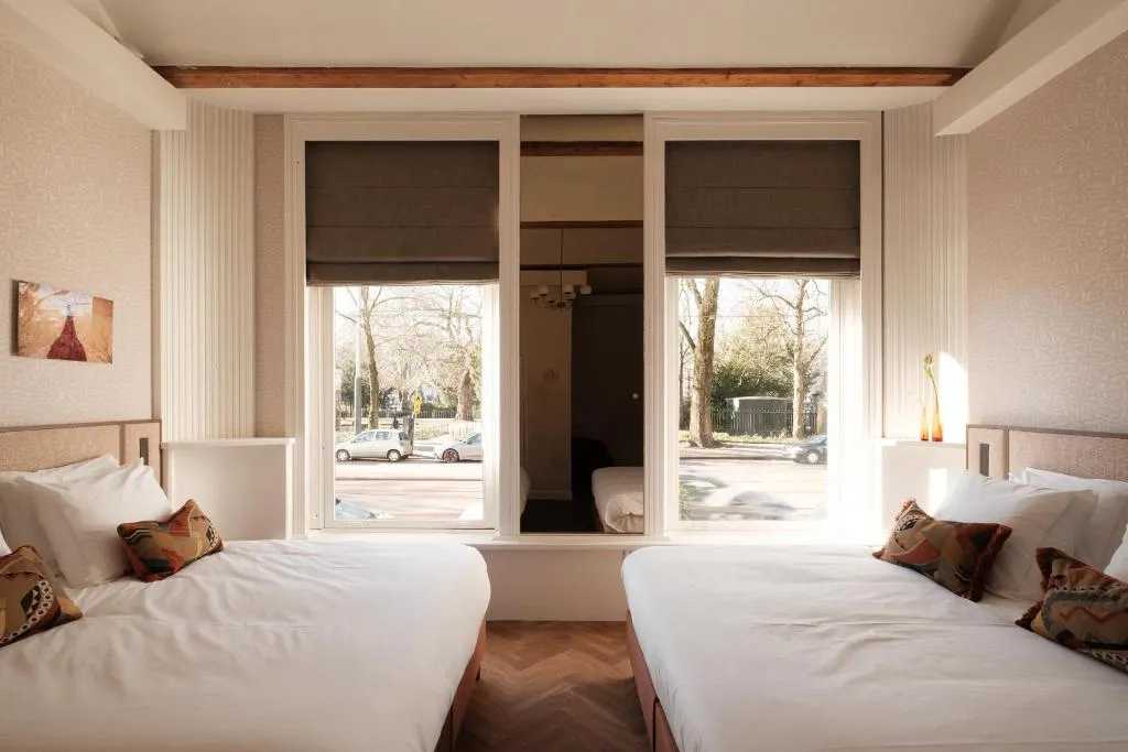 Room, Amsterdam Parklane, Amsterdam