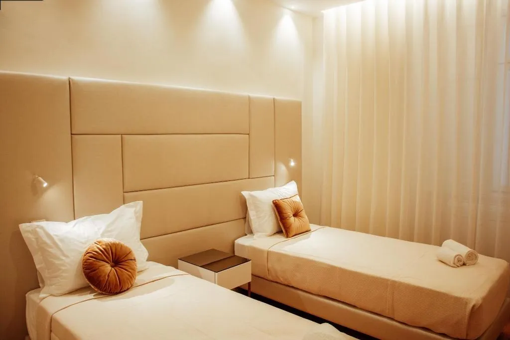 Room, Le Premier Lisbon Suites, Lisbon