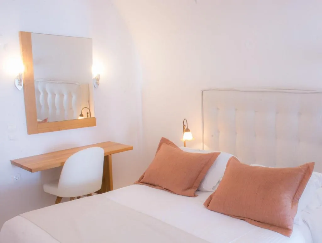 Room, Anteliz Hotel And Suites, Santorini