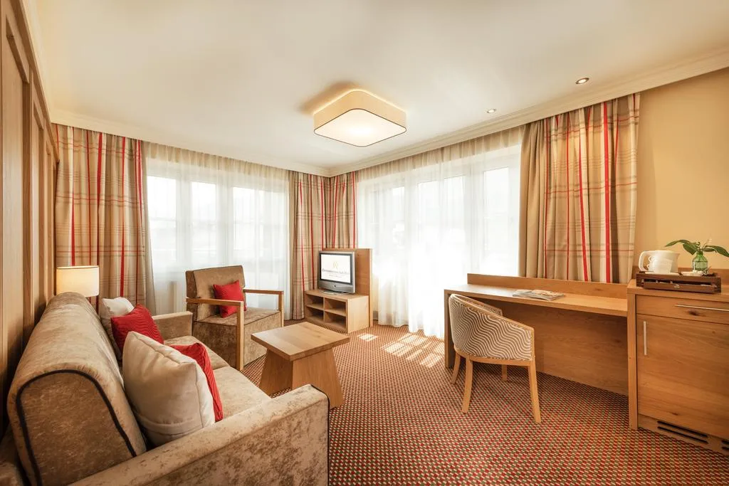 DOUBLE SUPERIOR Room, Österreichischer Hof, Innsbruck