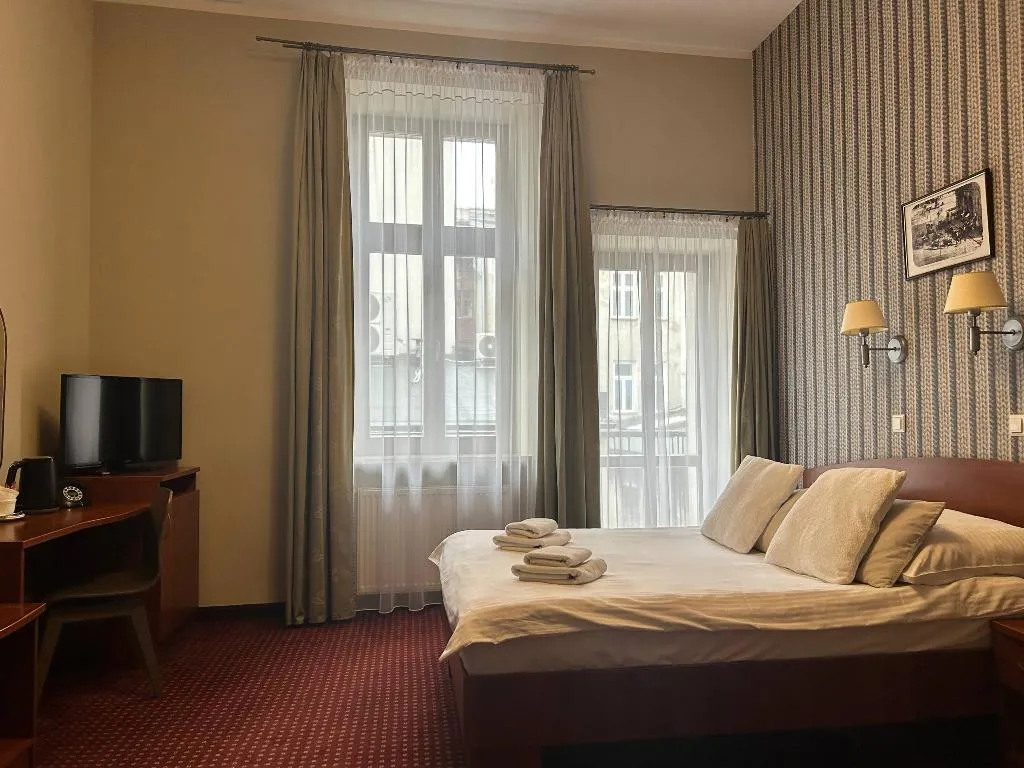 Room, Aneks Kazimierz, Krakow