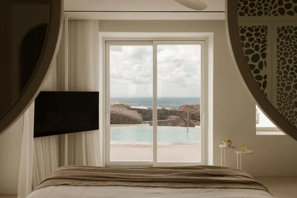 SUITE TWO BEDROOMS WITH PRIVATE POOL Room, Lovia Mykonos, Mykonos
