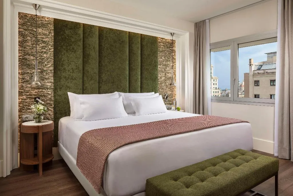 SUITE STANDARD Room, NH Collection Barcelona Gran Hotel Calderón, Barcelona