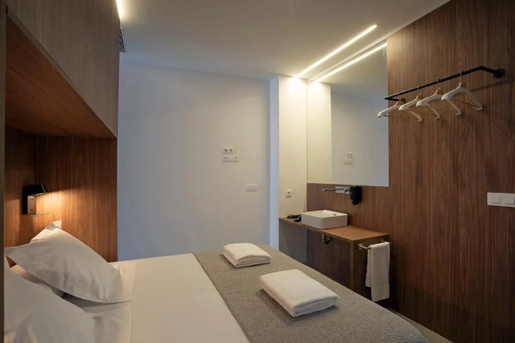APARTMENT CAPACITY 2 ONE BEDROOM Room, Dau Studios, Valencia