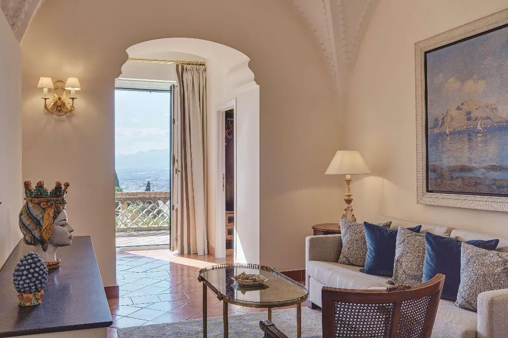 JUNIOR SUITE PREMIUM Room, Grand Hotel Timeo, A Belmond Hotel, Taormina, Taormina