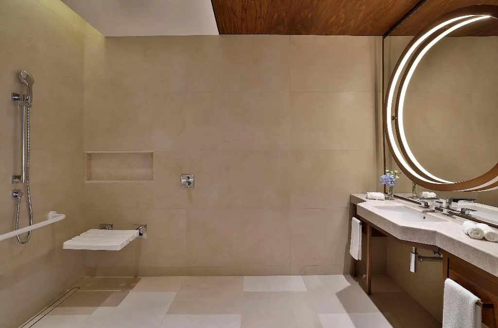 DOUBLE Accesible Deluxe  Room, Conrad Rabat Arzana, Rabat