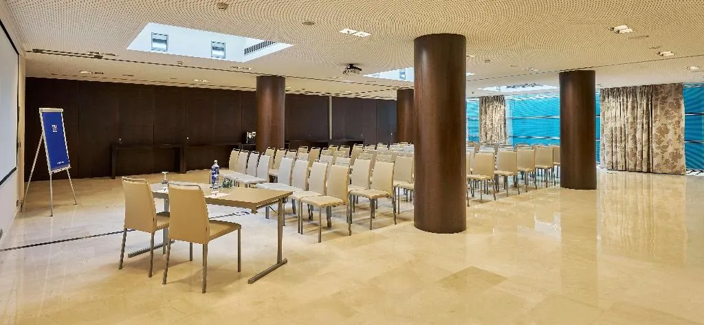 Conferences, NH Sants Barcelona, Barcelona