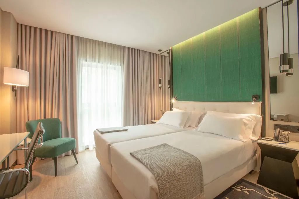Double or Twin SUPERIOR Room, NH Porto Jardim, Porto