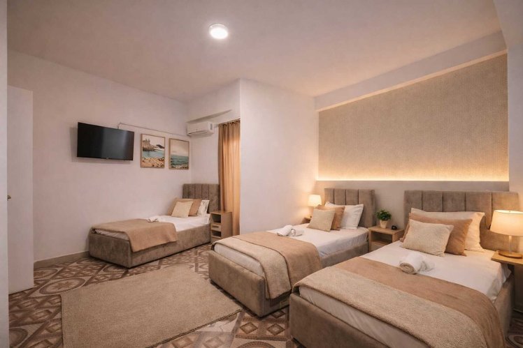 Kurti Hotel, Kavaje