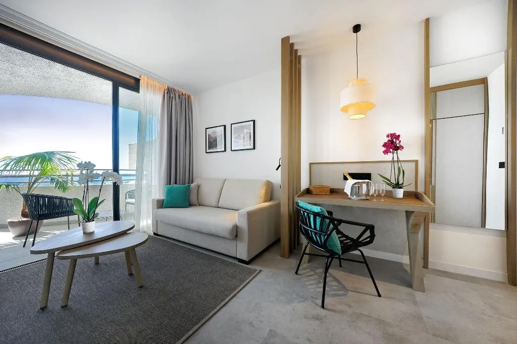 Room, HOVIMA Suites Costa Adeje, Tenerife