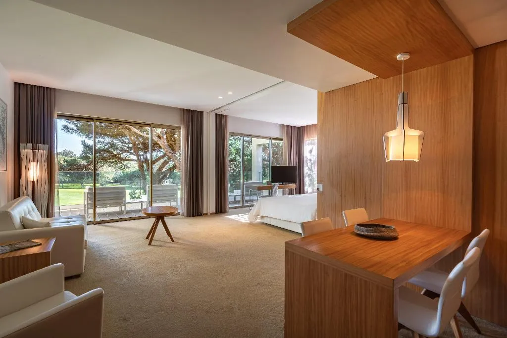 SUITE KING SIZE BED Room, Onyria Marinha Cascais, Vignette Collection, Lisbon
