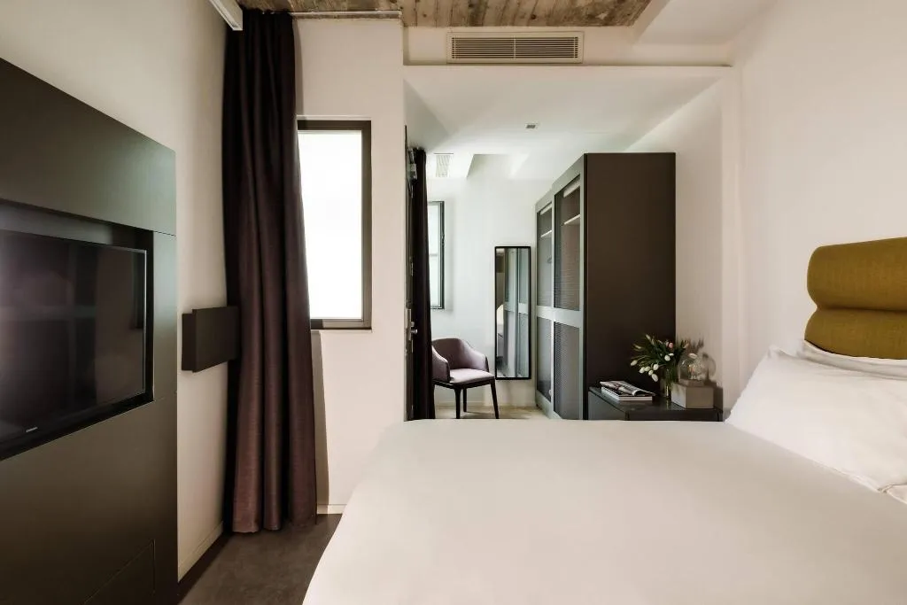 DOUBLE ONE BED Room, 19 Rooms, Malta