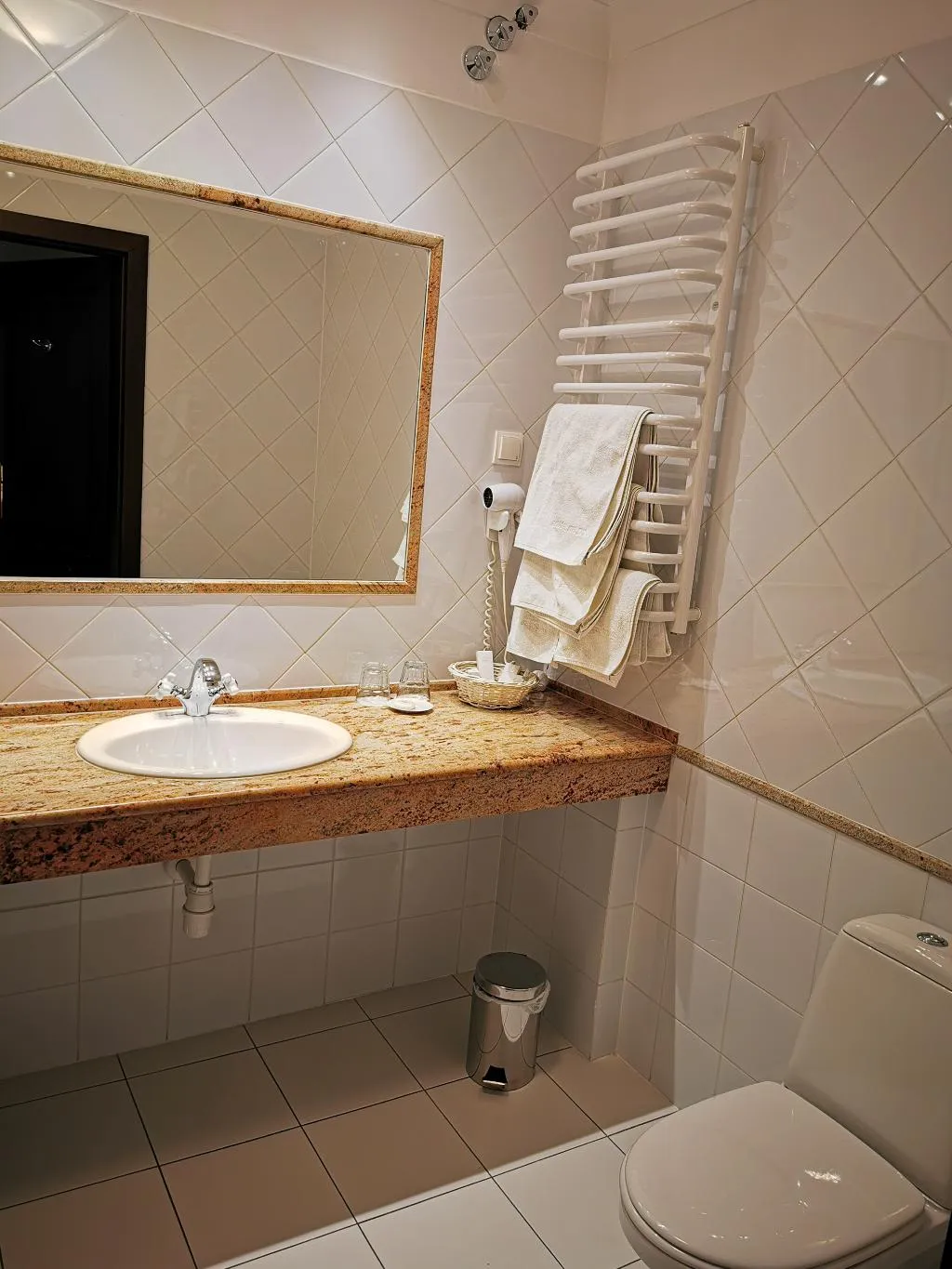 Double or Twin SUPERIOR Room, Dwor Sierakow, Krakow
