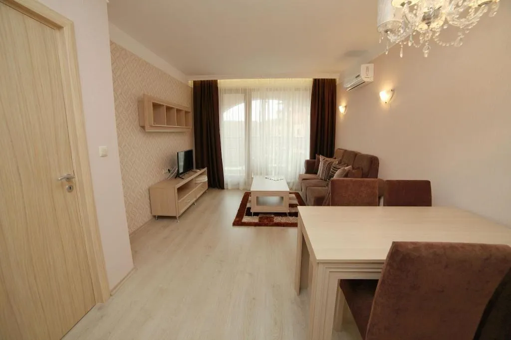 Room, Harmony Suites 2&3, Bourgas