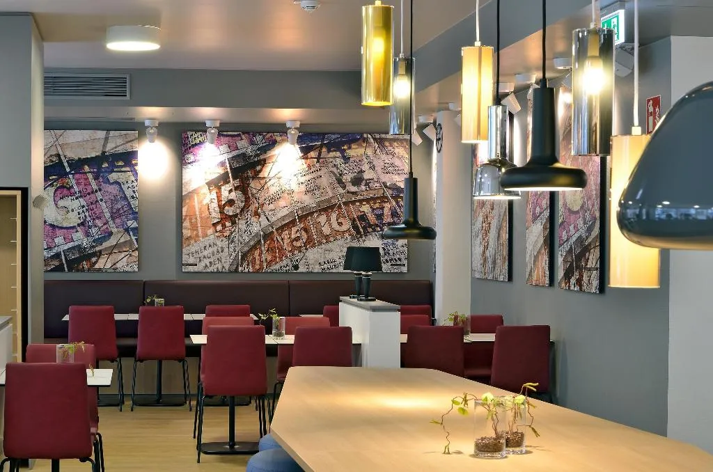 Room, B&B HOTEL Berlin-Alexanderplatz, Berlin