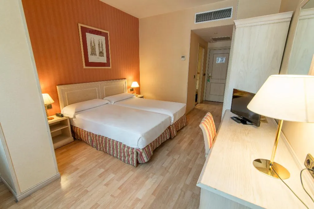 TWIN STANDARD Room, Petit Palace Eixample, Barcelona