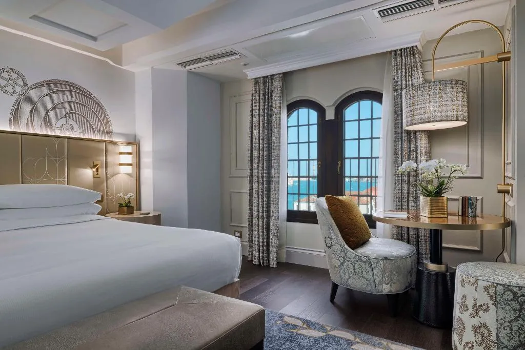 Room, Hilton Molino Stucky Venice, Venice