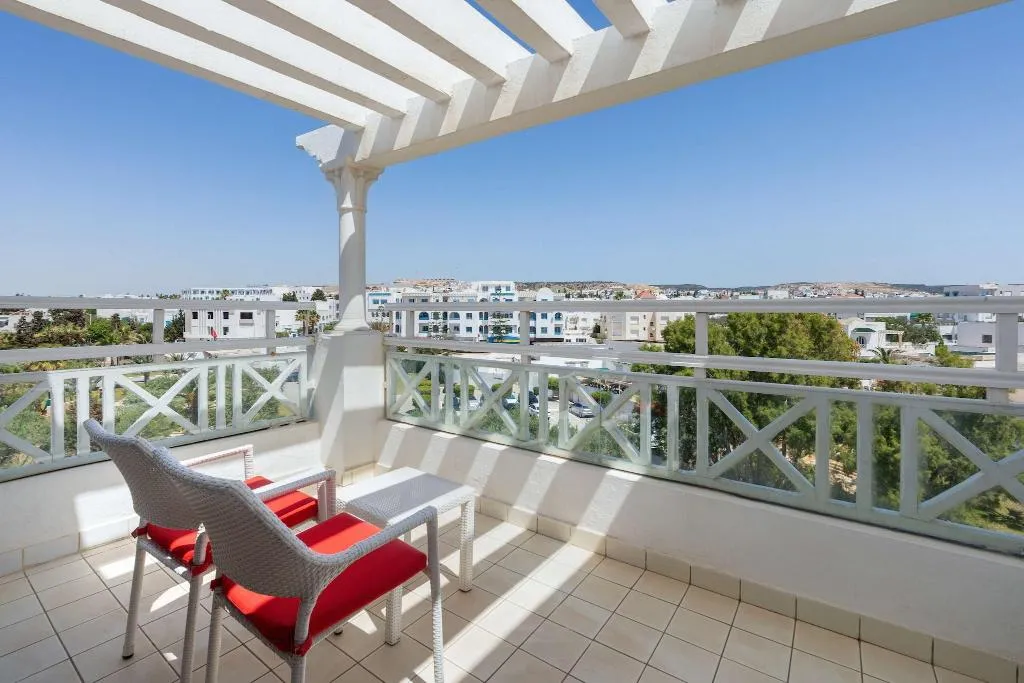FAMILY ROOM TWO BEDS Room, Radisson Blu Resort & Thalasso Hammamet, Tunisia