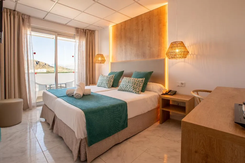 Double or Twin SUPERIOR SIDE SEA VIEW Room, Bahia de Alcudia Hotel & Spa, Majorca