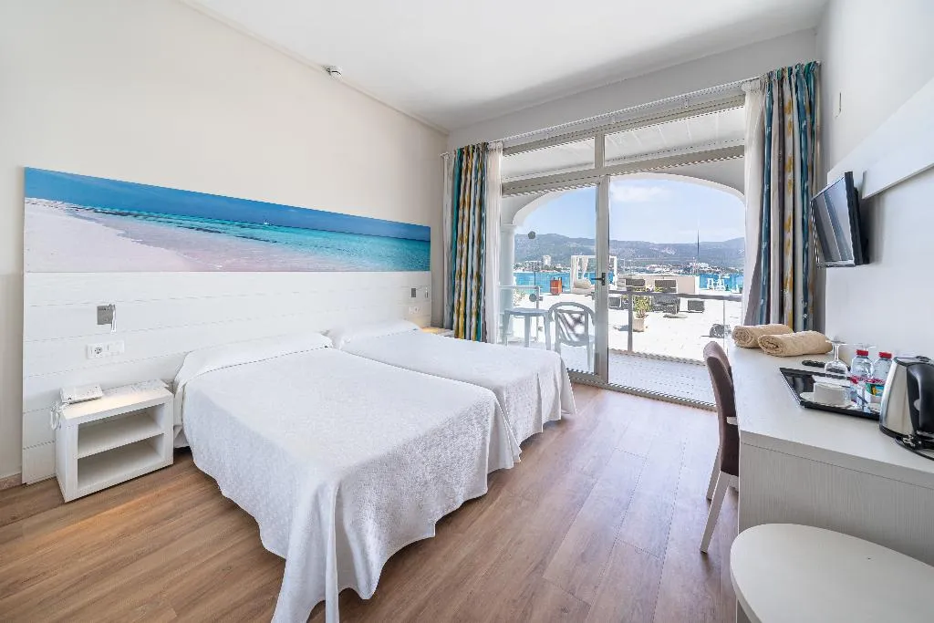 Double or Twin STANDARD Room, Seramar Comodoro Playa, Majorca