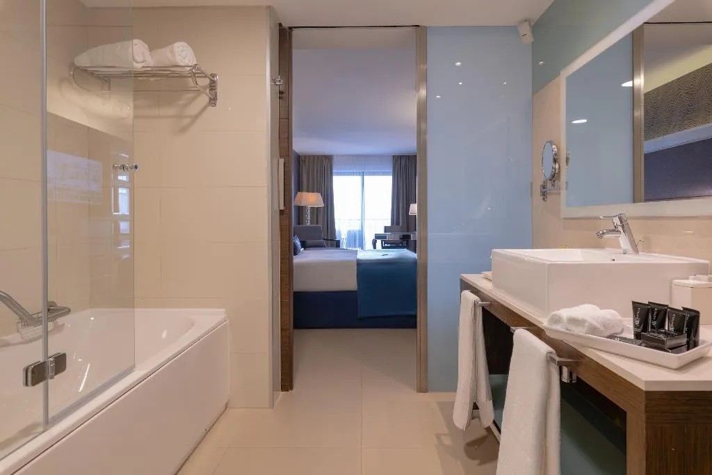 TRIPLE EXECUTIVE Room, AX The Palace, Malta