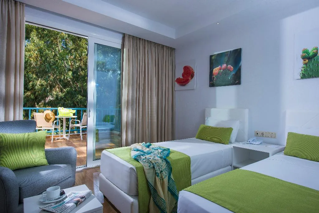 FAMILY ROOM SUPERIOR Room, Fodele Beach, Crete