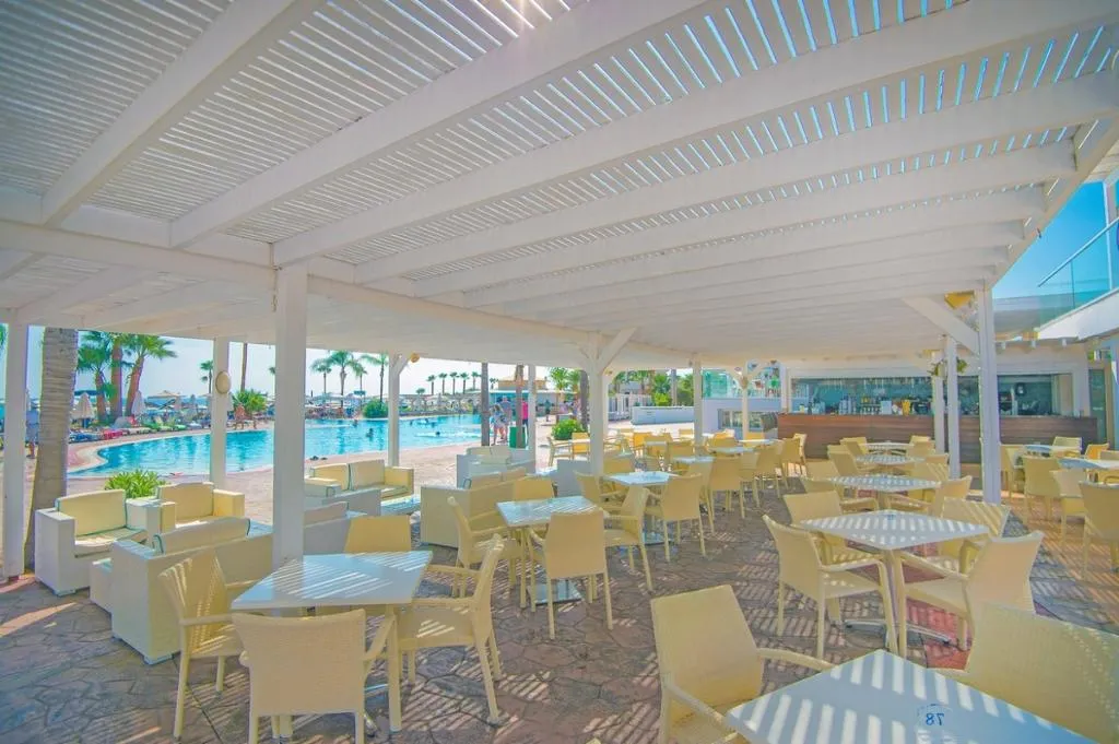Bar, Marlita Beach Hotel Apartments, Cyprus