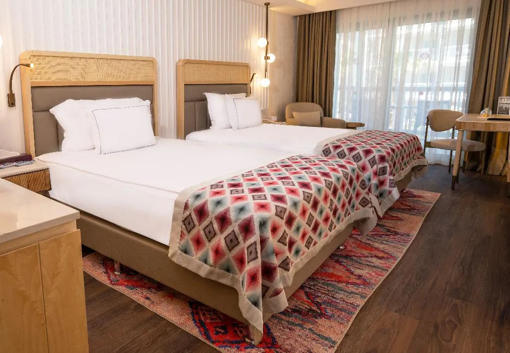 DOUBLE SINGLE USE DELUXE LAGOON VIEW Room, Lara Barut Collection, Antalya