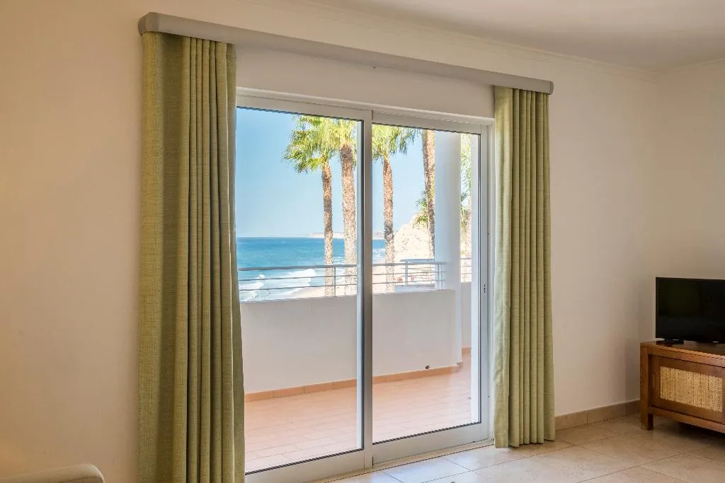 APARTMENT SUPERIOR SEA VIEW Room, Clube Porto Mós, Algarve