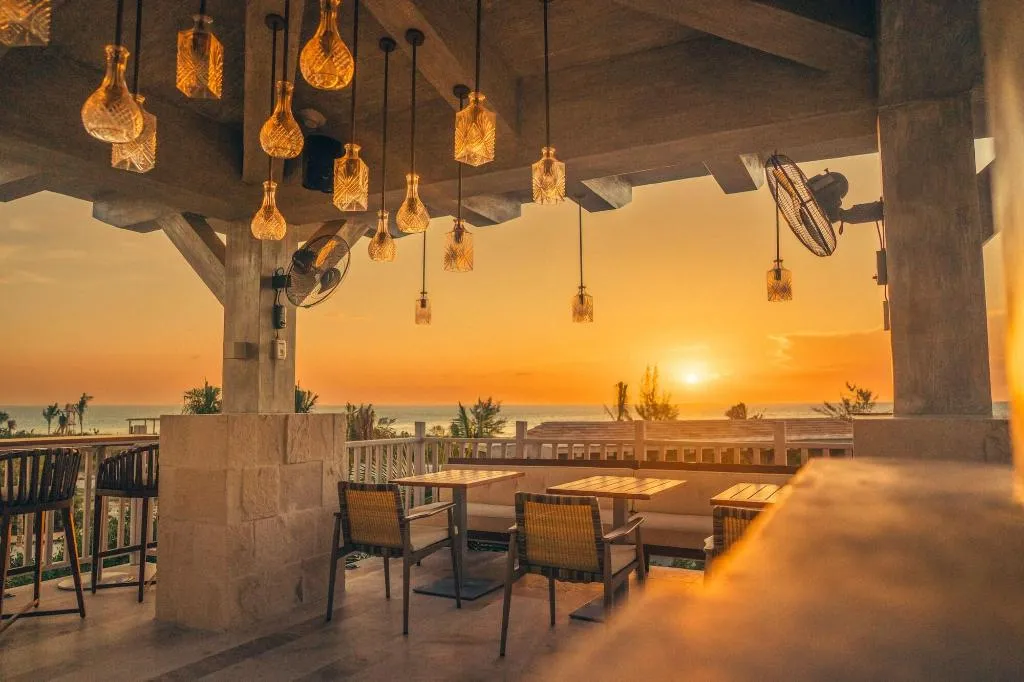 Restaurant, Delek Holbox, Cancun Area