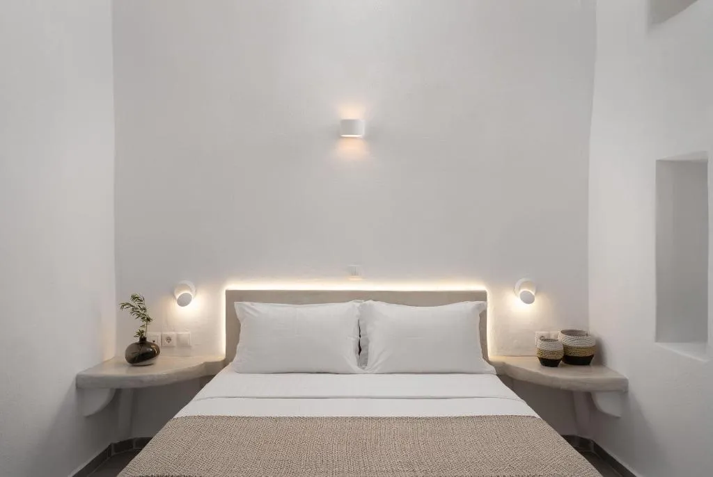 Room, Kastro Mansion, Santorini