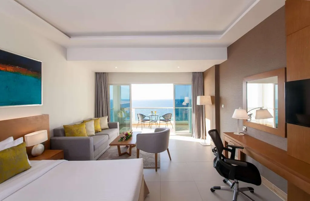 SUITE NON SMOKING Room, Ramada By Wyndham Beach Hotel Ajman, Dubai