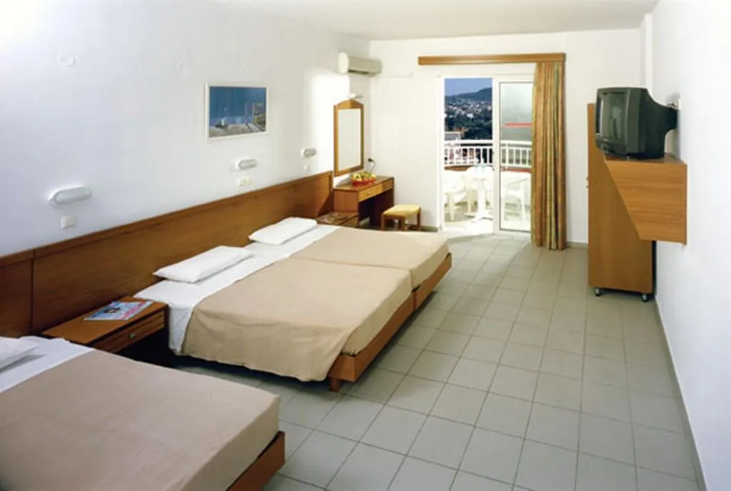 QUADRUPLE STANDARD Room, Diagoras Hotel, Rhodes