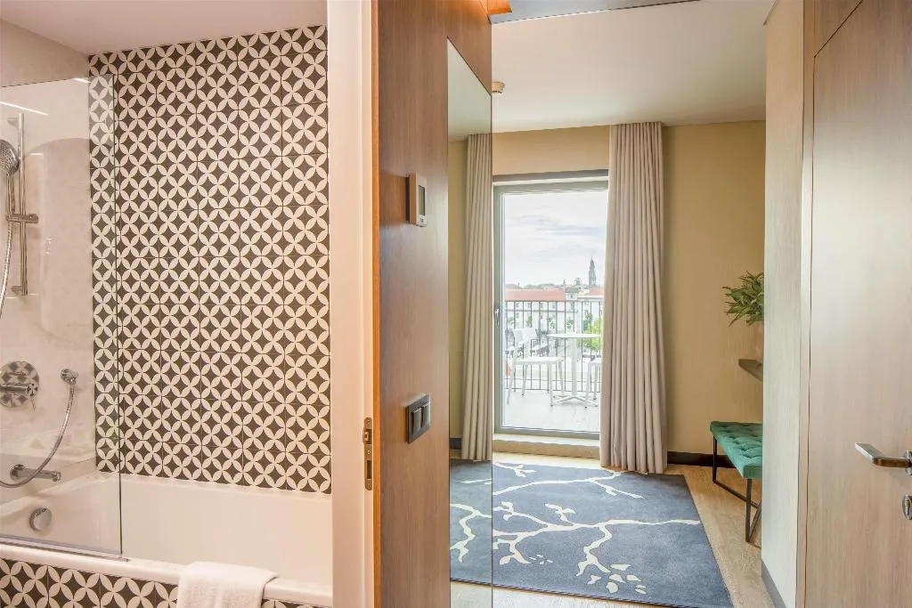 Room, NH Porto Jardim, Porto
