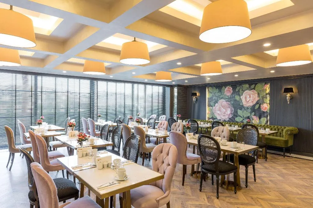 Restaurant, Doubletree By Hilton Izmir Airport, Izmir
