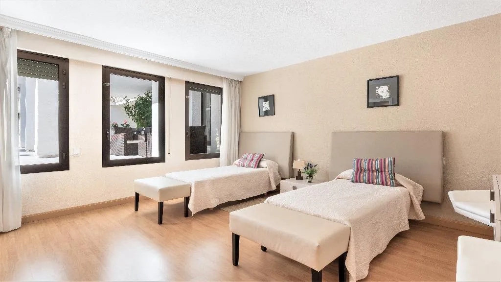 VILLA STANDARD Room, Villa Marina Puerto Banus, Costa Del Sol