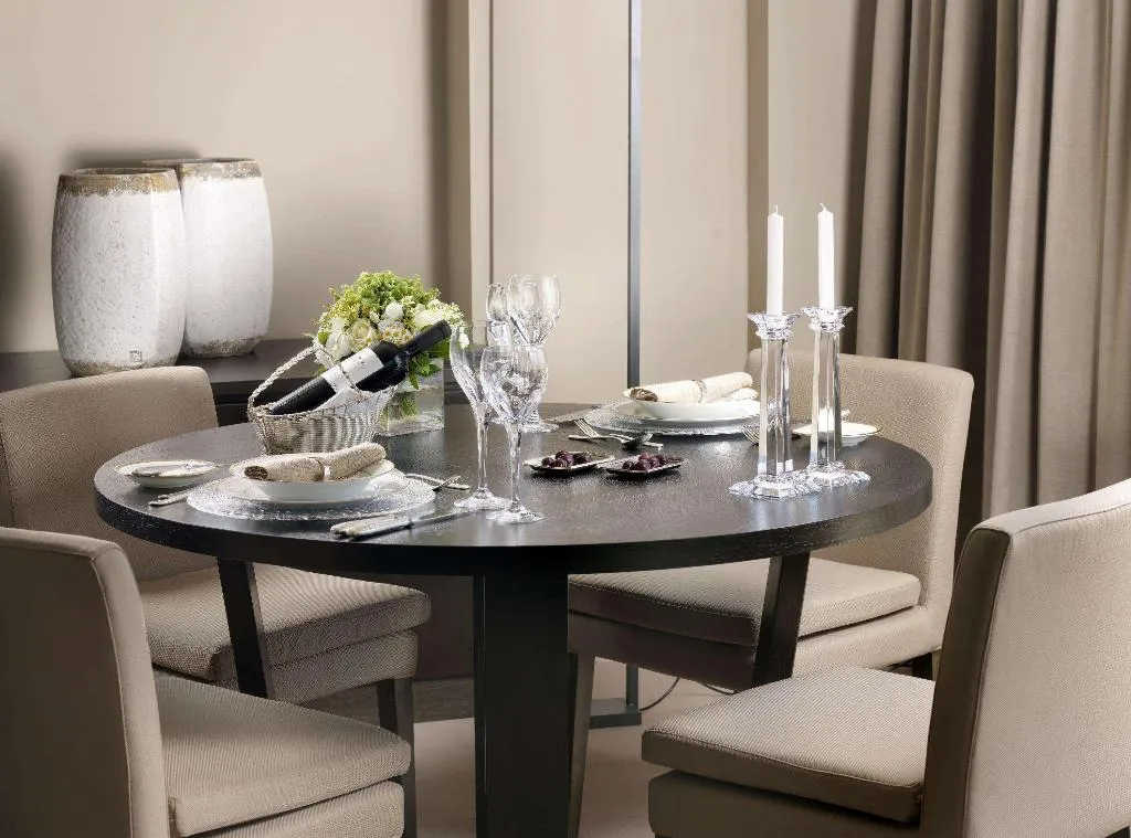 Room, NJV Athens Plaza, Athens