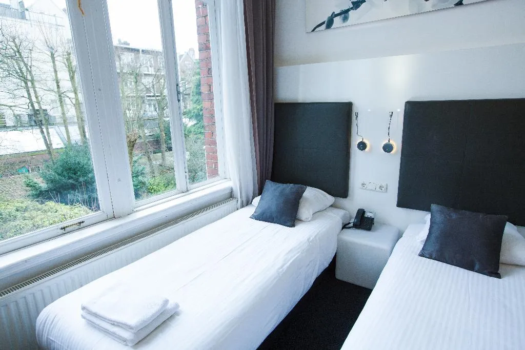 TWIN TWO BEDS Room, Hotel Vossius Vondelpark, Amsterdam
