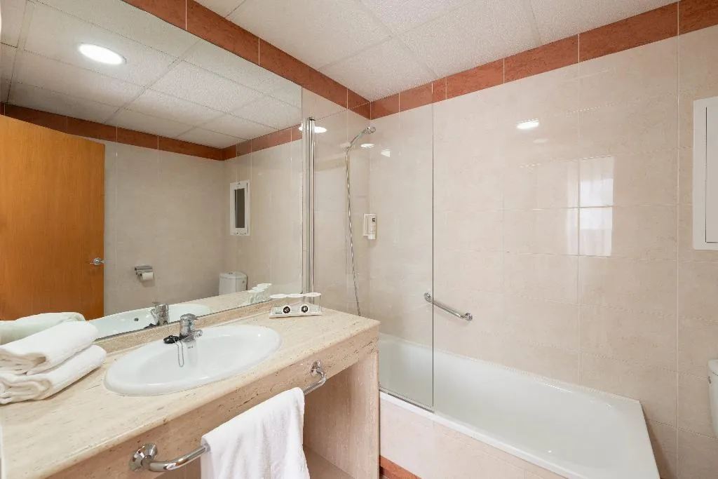 Room SUPERIOR WITH TERRACE Room, RH Sol, Costa Blanca