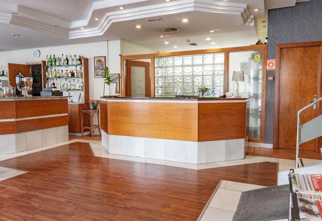Lobby, J. Balmes, Costa Brava