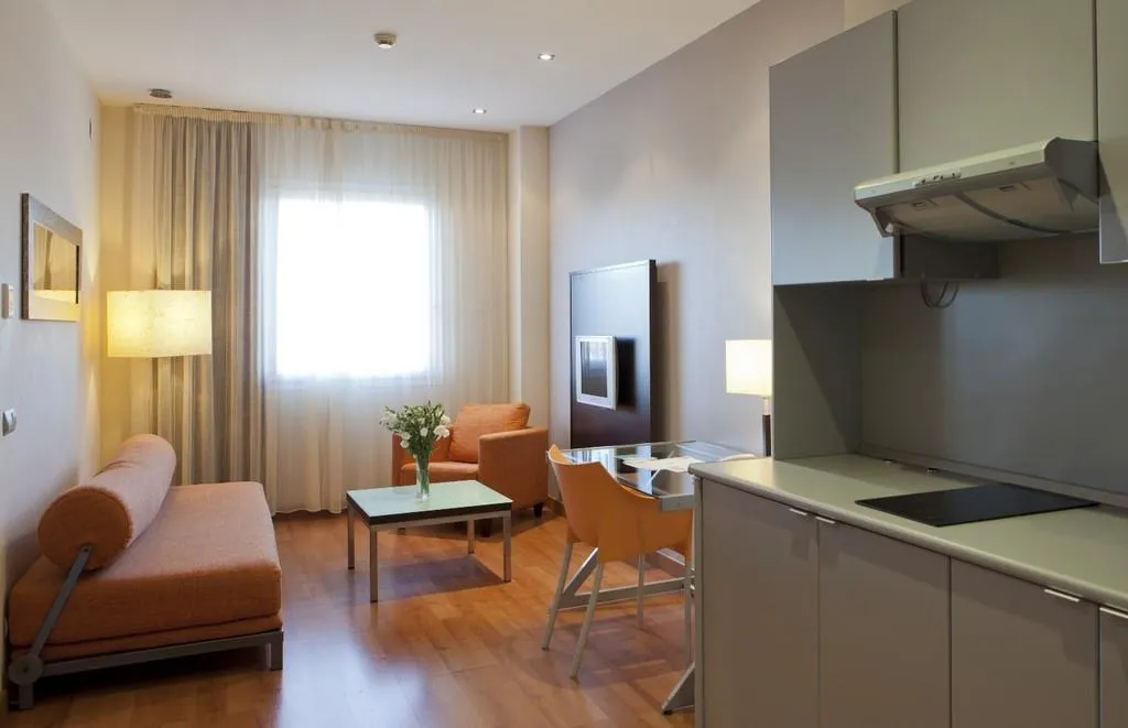 JUNIOR SUITE STANDARD Room, Hotel Vertice Sevilla Aljarafe, Seville