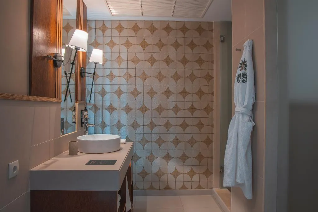 Double or Twin POOL VIEW Room, Wine & Books by the sea - Algarve Resort, Algarve