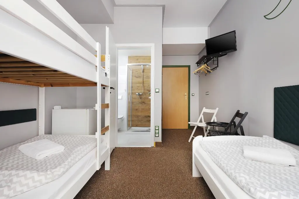 TRIPLE STANDARD Room, Moon Hostel Krakow, Krakow