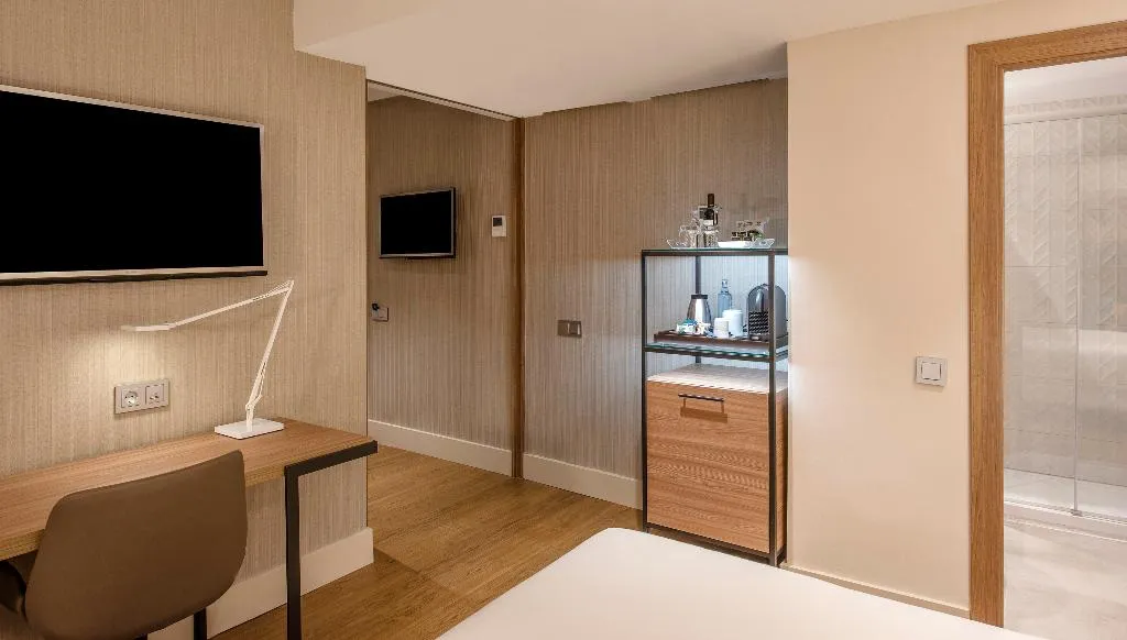 FAMILY ROOM CAPACITY 3 Room, NH Sants Barcelona, Barcelona