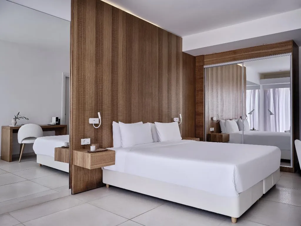 JUNIOR SUITE WITH PRIVATE POOL Room, Atlantica Nissaki Beach, Corfu