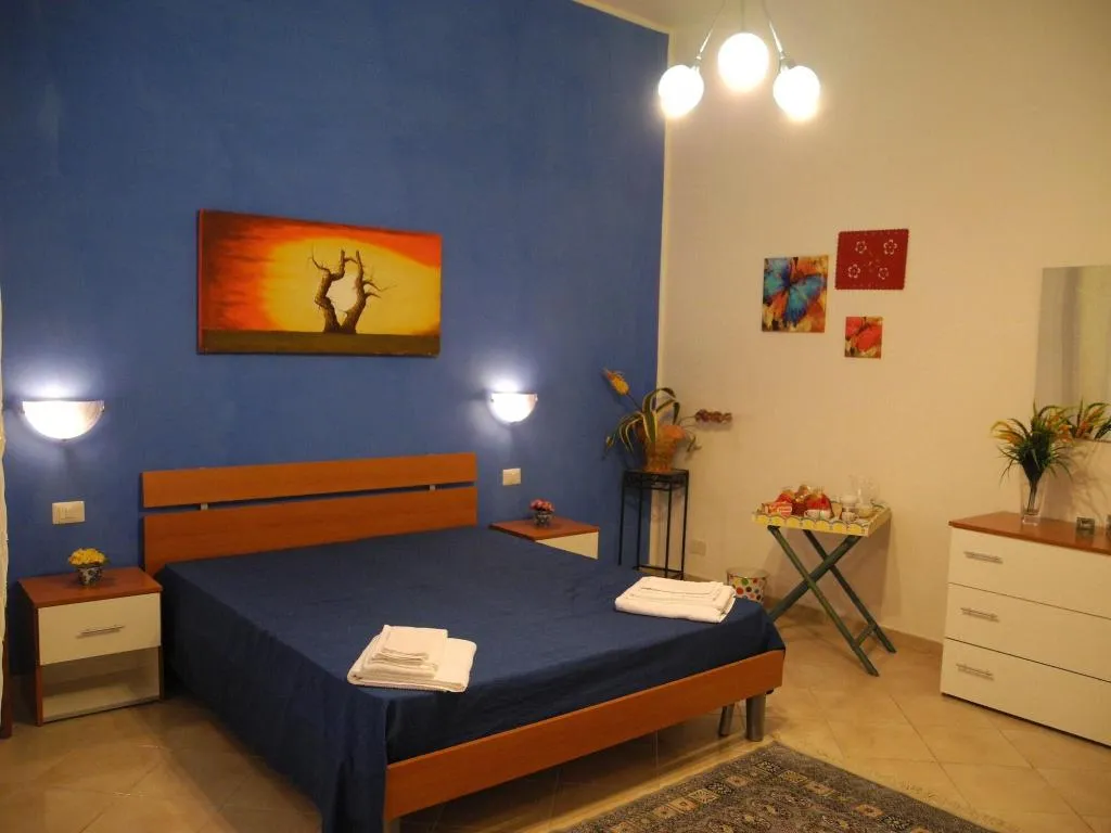 Room, Melone Giallo, Palermo