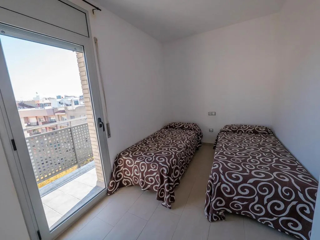 APARTMENT CAPACITY 4 ONE BEDROOM Room, Apartaments AR Espronceda, Costa Brava