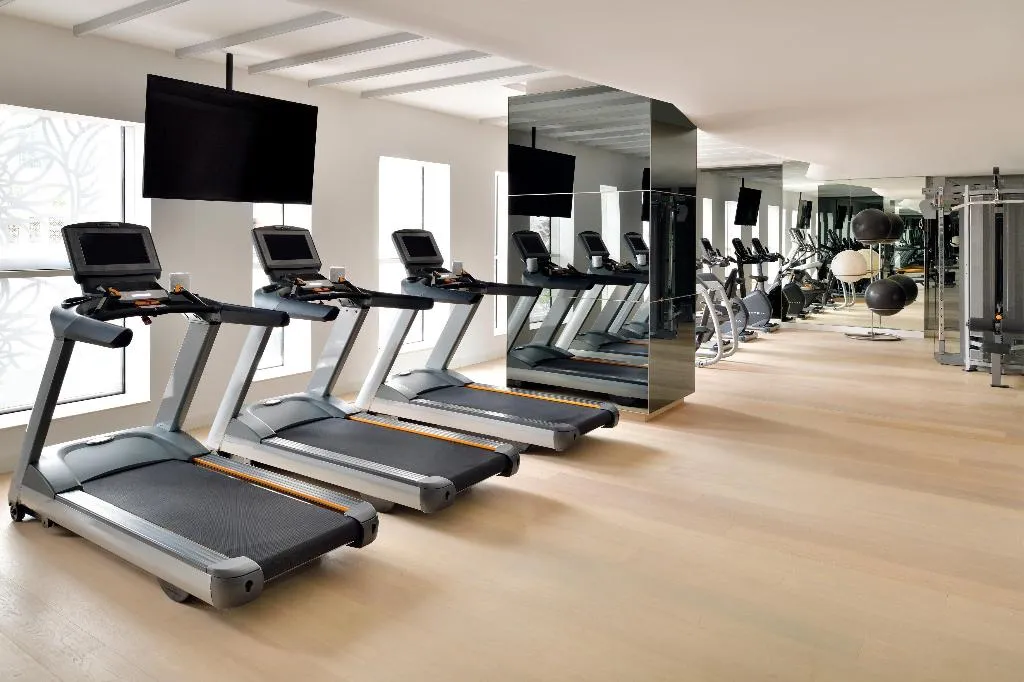 Sports and Entertainment, Crowne Plaza Dubai Marina, Dubai
